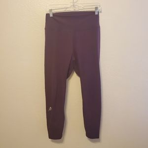 Allainah III sleek- eggplant XL